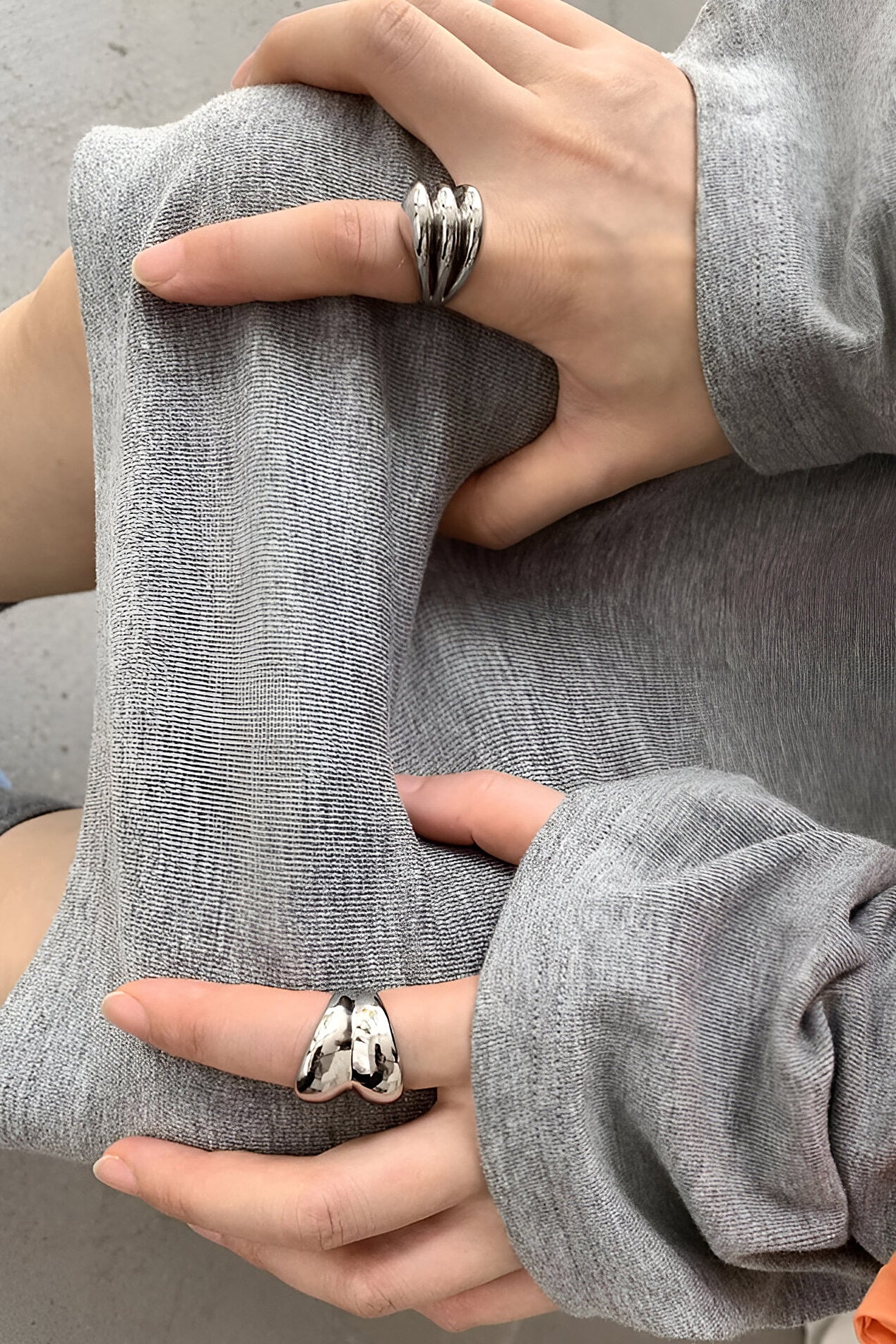 Futuristic Bubbly Ring Set